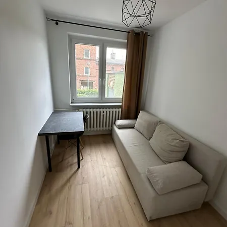 Guest house Rooms4less