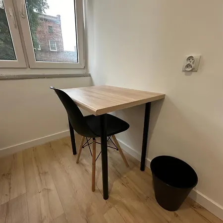 Rooms4less Guest house