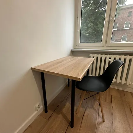Guest house Rooms4less *